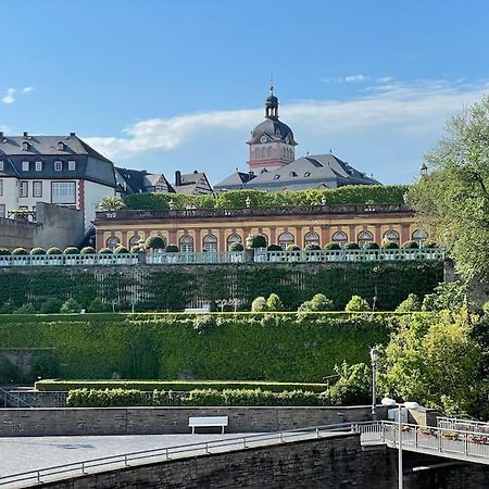 Castle View Living 1 - Best Apartment In Weilburg Buitenkant foto