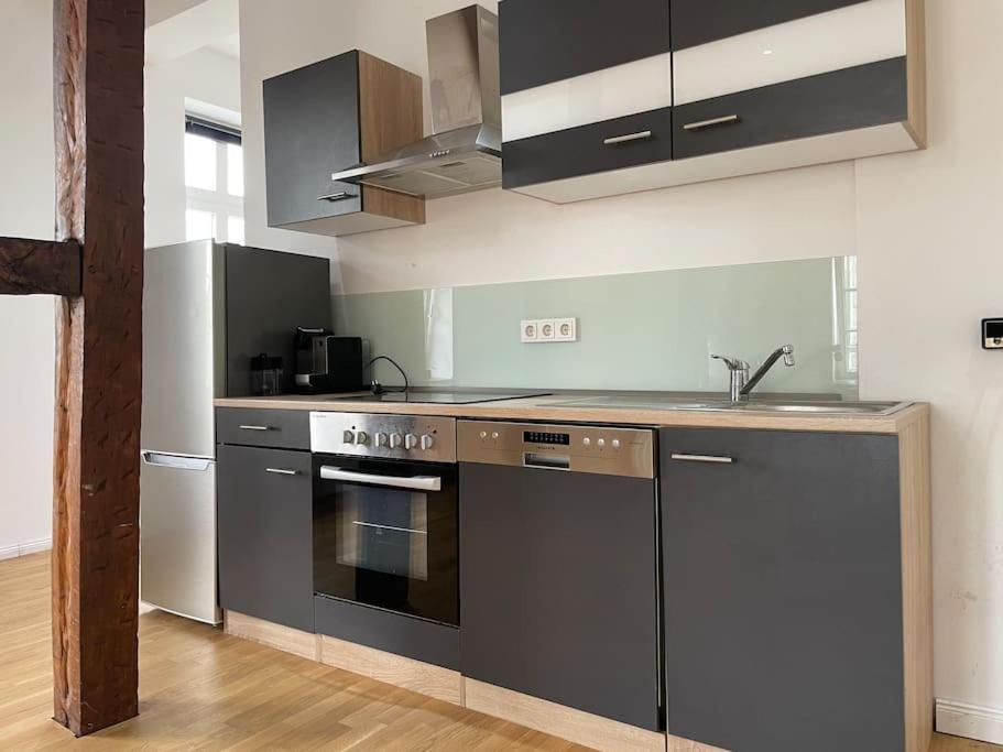 Castle View Living 1 - Best Apartment In Weilburg Buitenkant foto