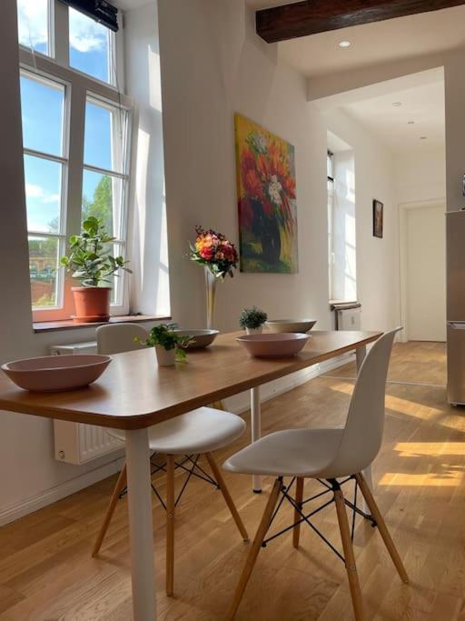 Castle View Living 1 - Best Apartment In Weilburg Buitenkant foto